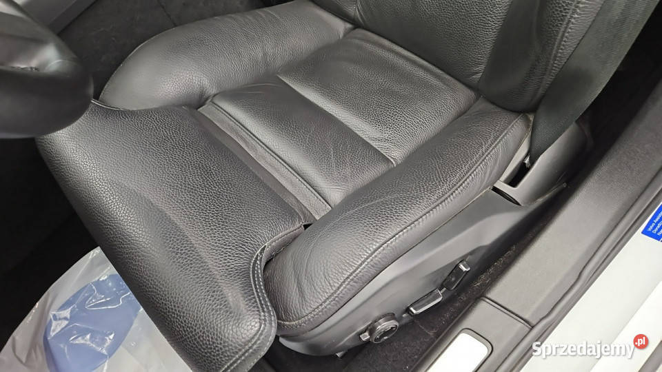 Volvo V60 B4 D Plus Dark aut Z Polskiego Salonu 197KM Warszawa