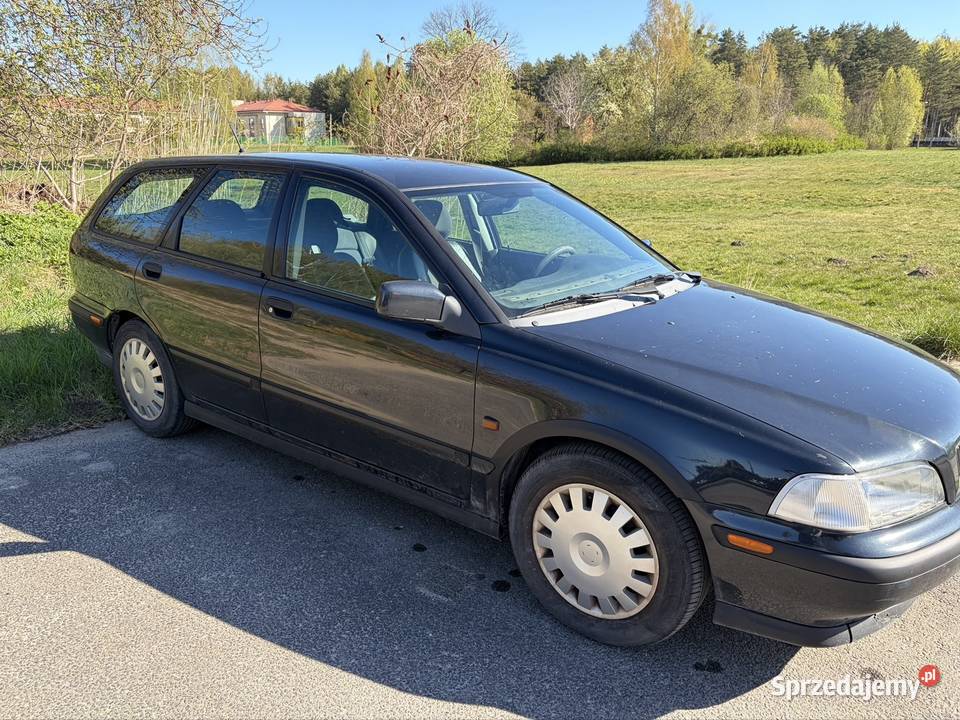 Volvo v40 16 1997 benzyna