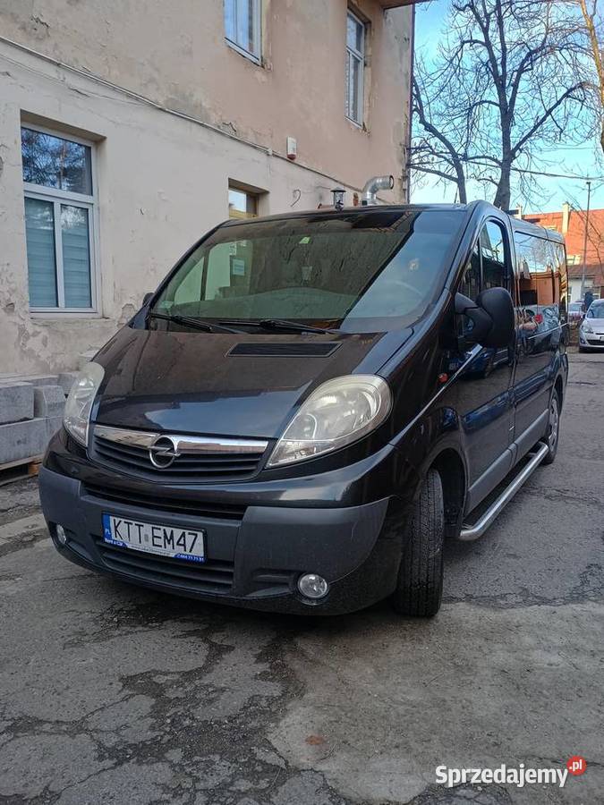 Opel Vivaro 20 8Osób Rok produkcji 2012 małopolskie