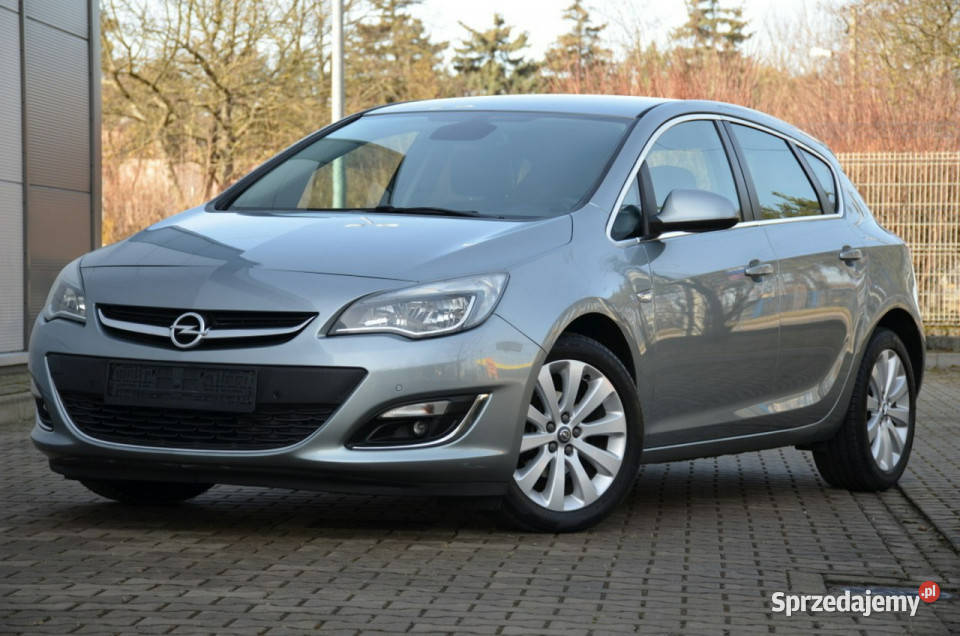 Opel Astra 14T 140 Cosmo Serwis Navi Kamera nieuszkodzony Astra