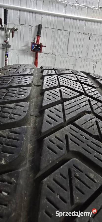 4x Opony zimowe Pirelli 235 60 R18 60 Stary Sącz