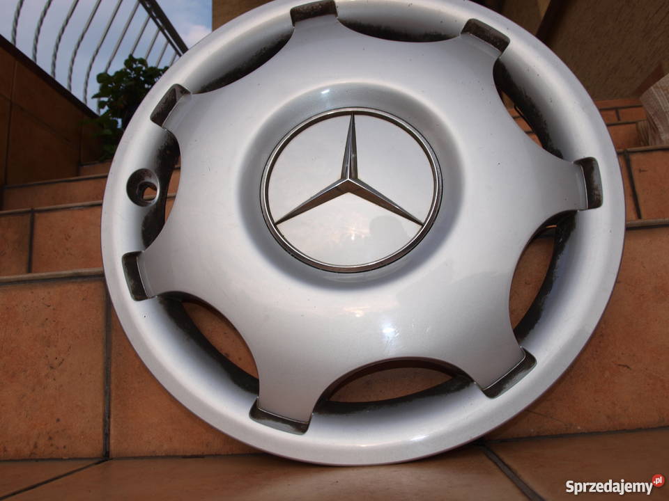 Mercedes kołpak 15 oryginalny 1 sztuka