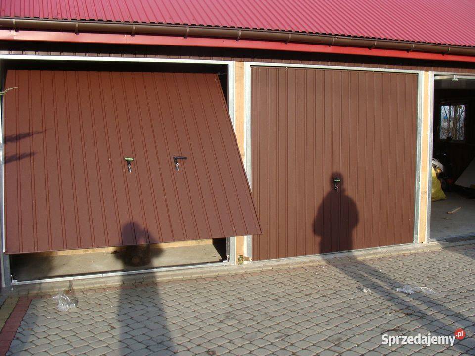 Brama garażowa UCHYLNA np 2x2 bramy rozwiene NA Bydgoszcz