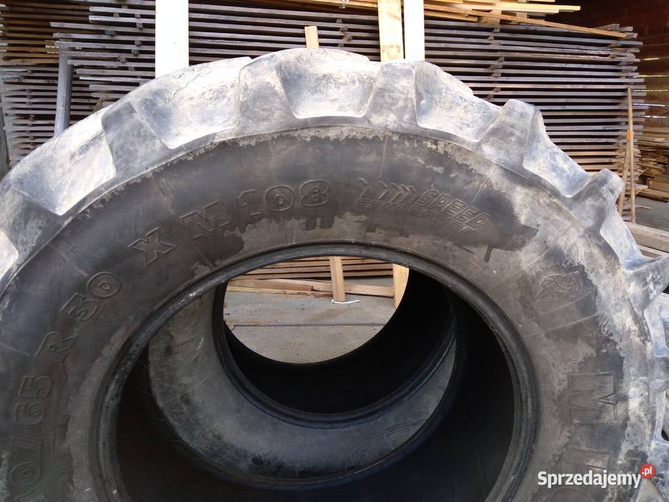 Opony do fastrak jcb Sękowa sprzedam