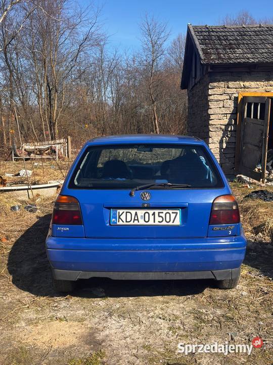 Syndyk sprzeda samochód Volkswagen Golf
