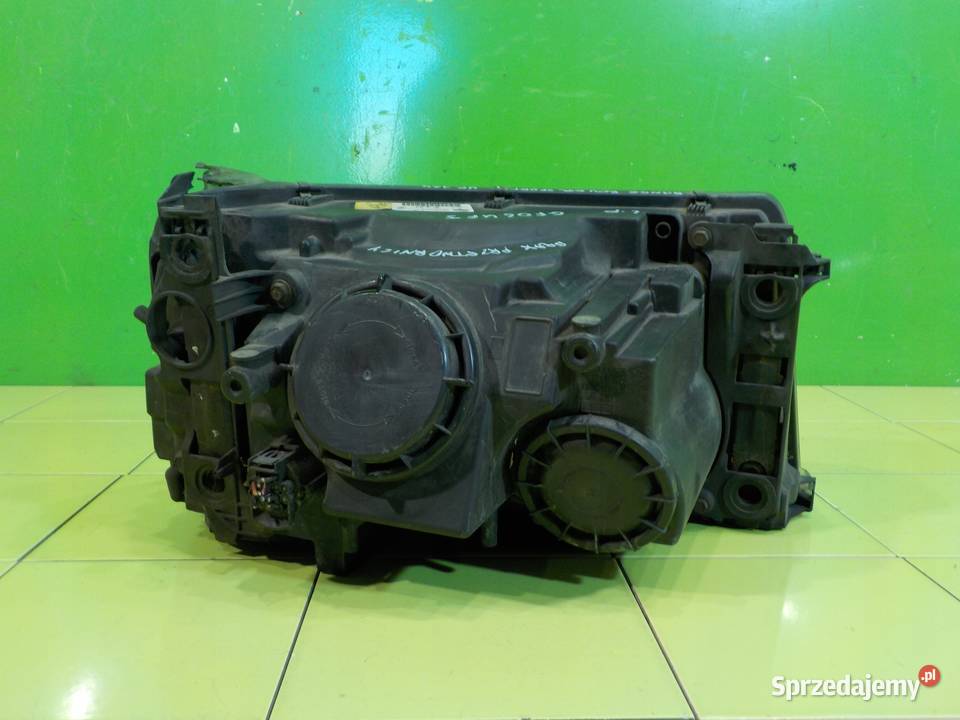 RANGE ROVER SPORT I 06r 5D XENON lampa lewa Suków