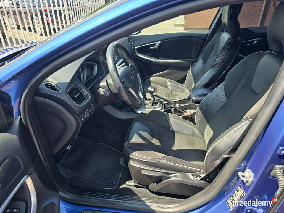 Volvo V40 RDESIGN 20 D2 120 Harman Kardon Nowy ABS Włocławek