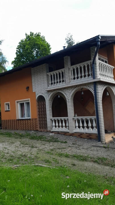 Dom z dodatkowym domkiem i dużą działką 30 ar