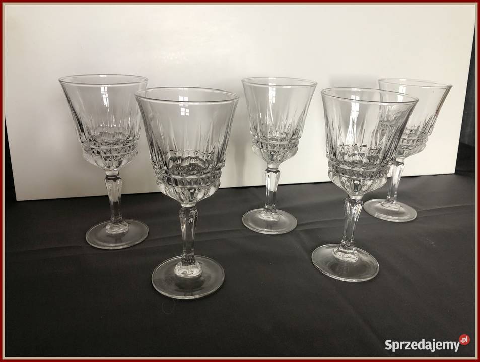Sprzedam SZKLANE kieliszki PRL 4 sztuki mazowieckie