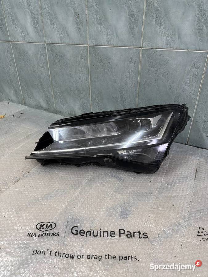 Skoda superb III lift 3V1 19r lampa przednia Bielsko-Biała