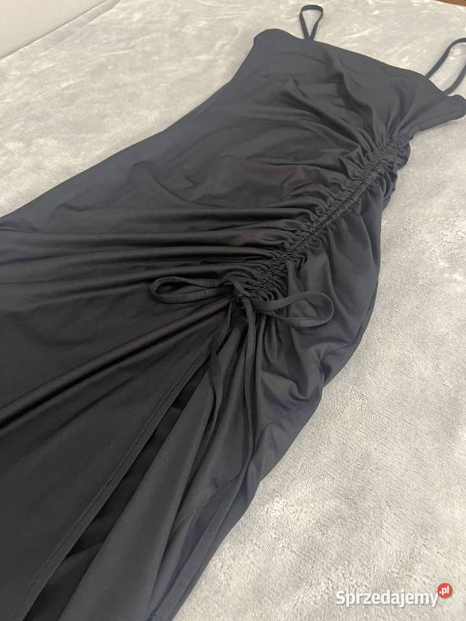 Sukienka czarna na ramiączkach midi dopasowana Moda i Styl Jasło