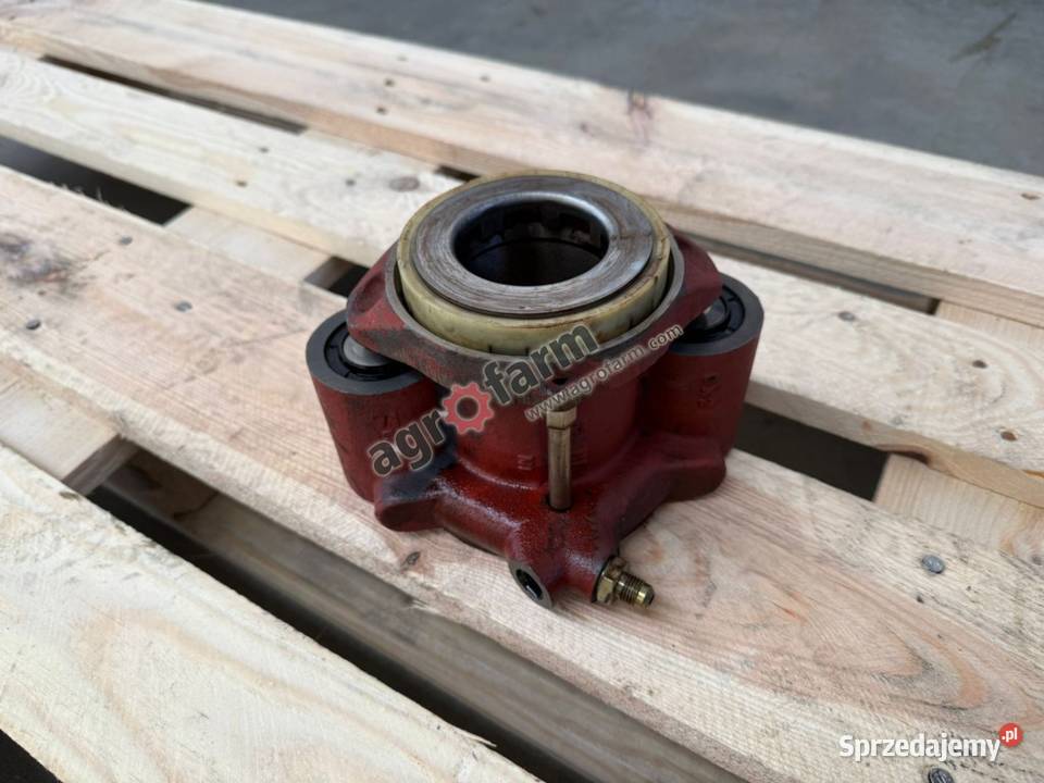 Wysprzęglik Massey Ferguson 3670 3690 Skrzynia biegów Byków sprzedam