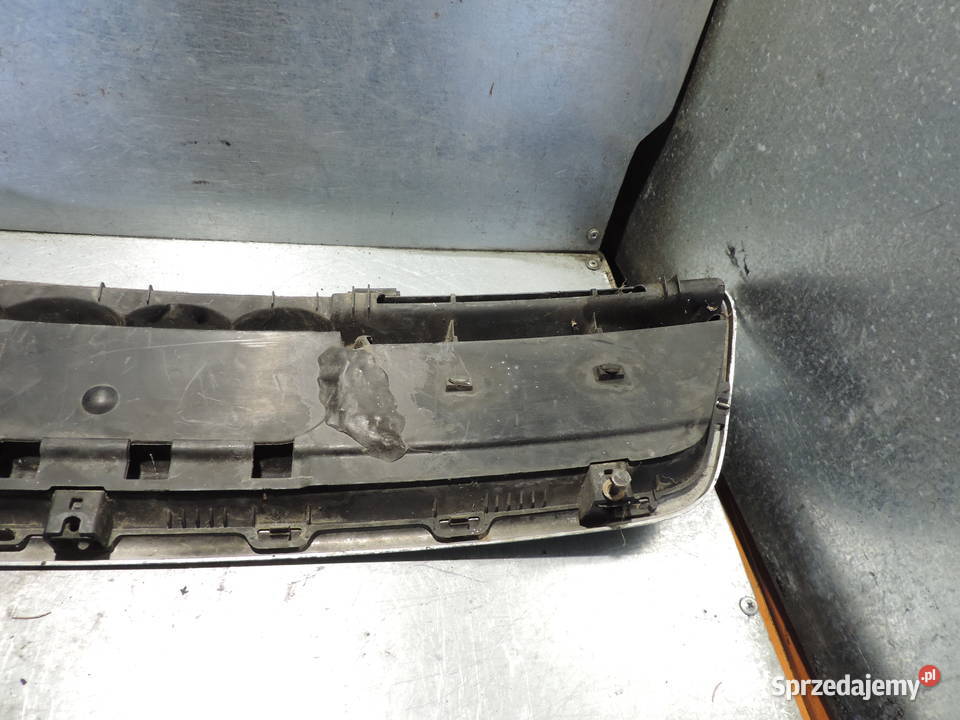AUDI A6 C4 100 C4 4A0853651C ATRAPA GRILL osobowe Nowy Sącz sprzedam