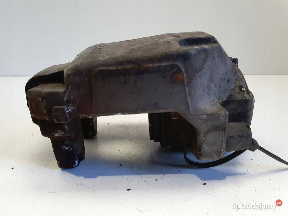 BMW E90 PRAWY PRZEDNI ZACISK HAMULCOWY przód Janów