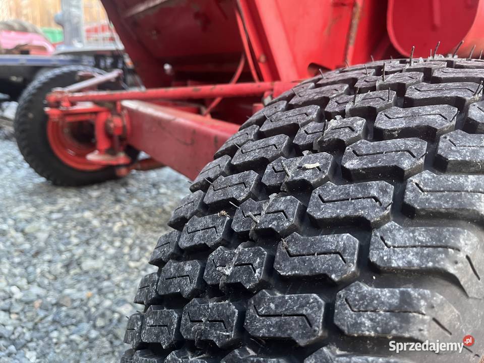 Tylna Oś kombajnu Massey Ferguson 86 87 z kołami dolnośląskie Żmigród