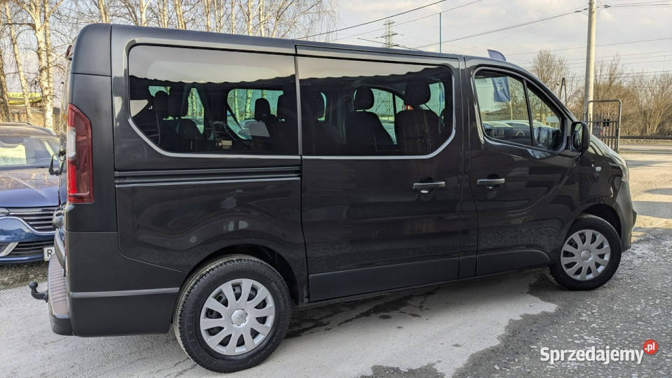 Opel Vivaro BUS 8Osób 16D125OPŁACONYBezwypadkowy gniazdo AUX Częstochowa sprzedam
