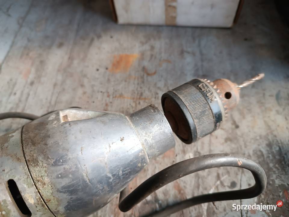 Stara wiertarka CELMA z czasów PRLu