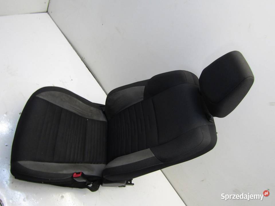 FOTEL PRAWY PRZEDNI PRAWY PRZÓD AURIS II KOMBI lubelskie