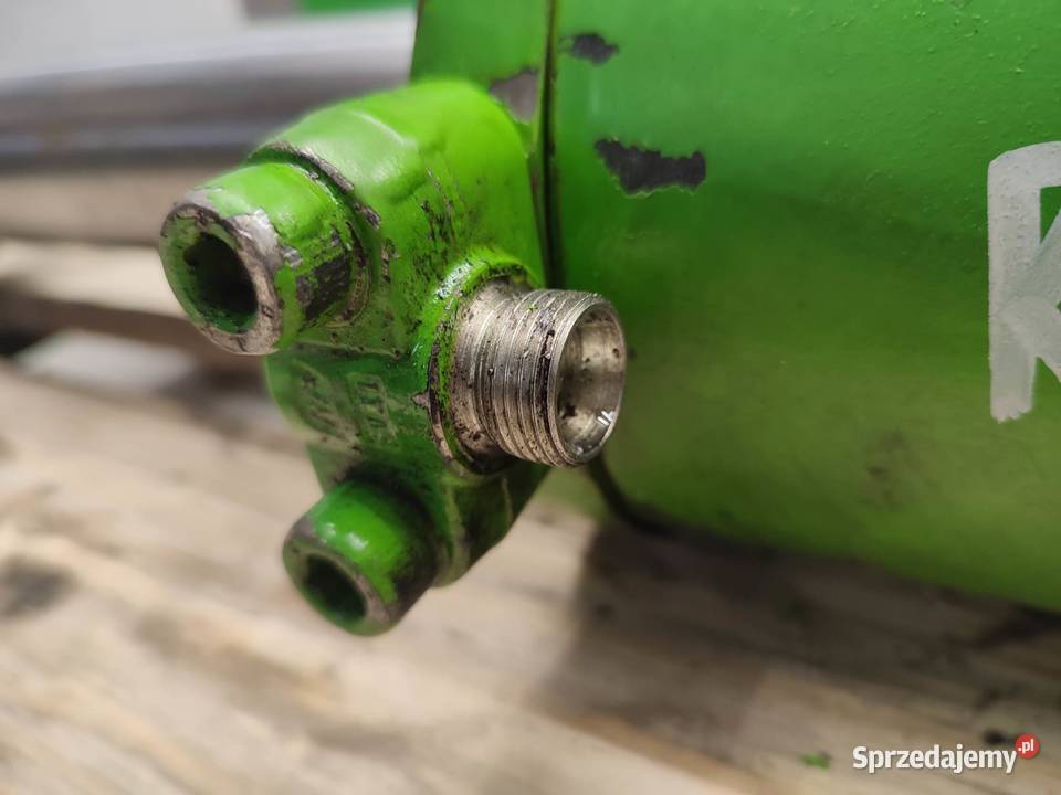 Siłownik poziomowania łyżki Merlo 4025 Roto wielkopolskie Wilkowo sprzedam