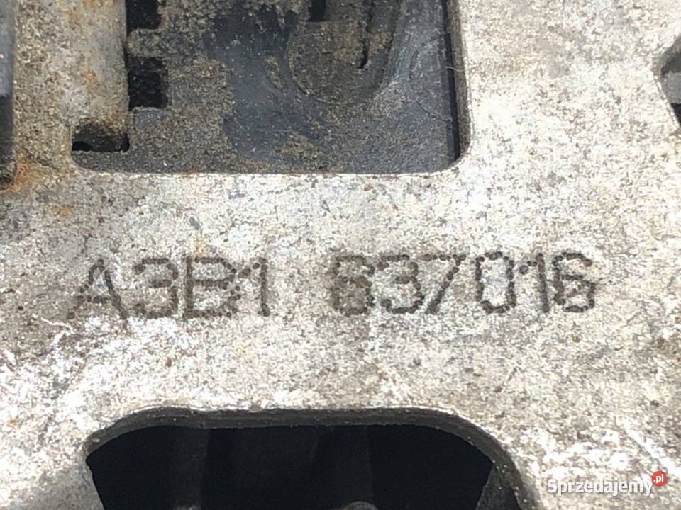 ZAMEK DRZWI PRAWY PRZÓD VW GOLF IV Hatchback