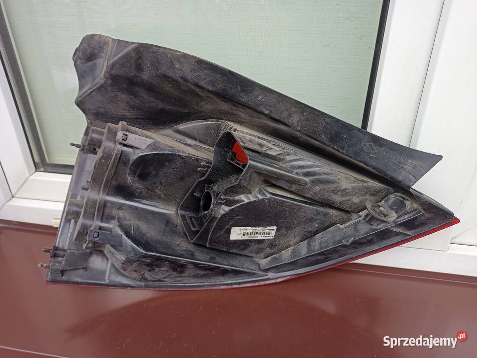 Renault Megane II 2 lampa tył tylna prawa Lampy tylne łódzkie Sieradz sprzedam