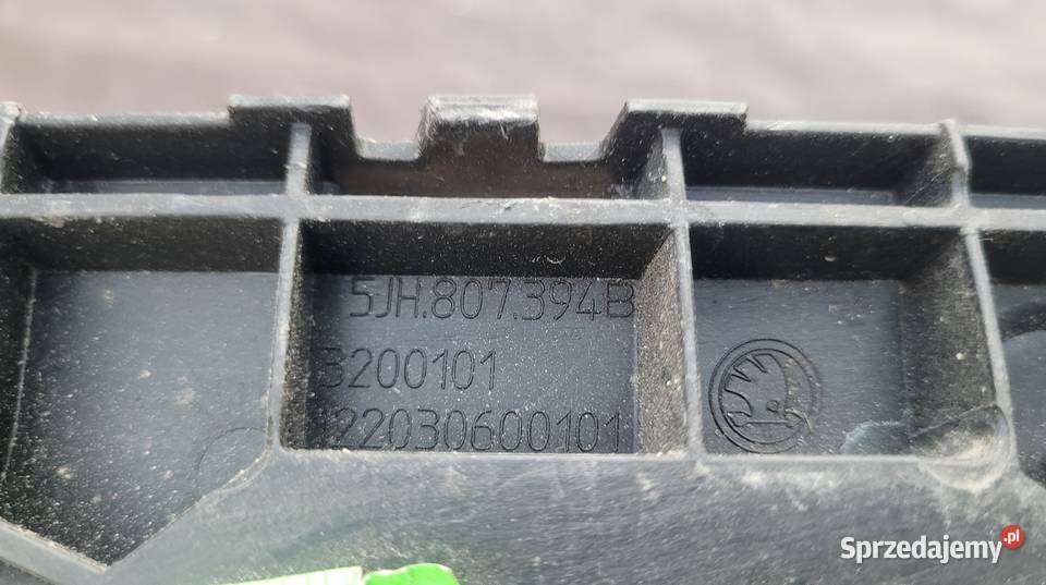 ŚLIZG MOCOWANIE ZDERZAKA PRAWY TYŁ SKODA RAPID Ruda Śląska