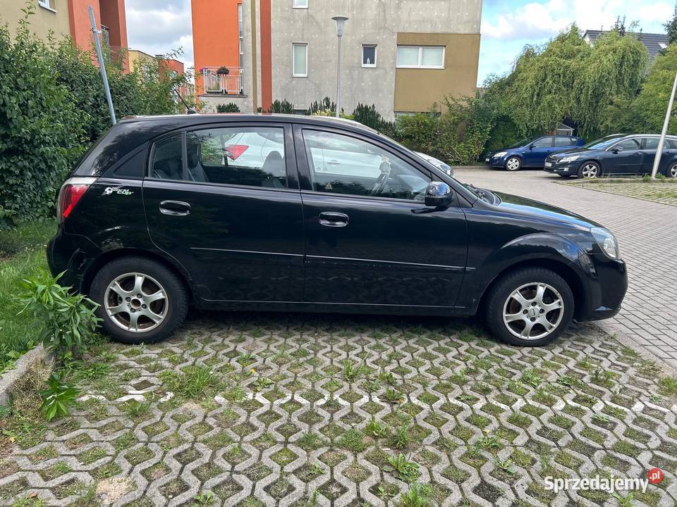 Sprzedam KIA RIO produkcji 2010 Rok produkcji 2010 pomorskie Rumia