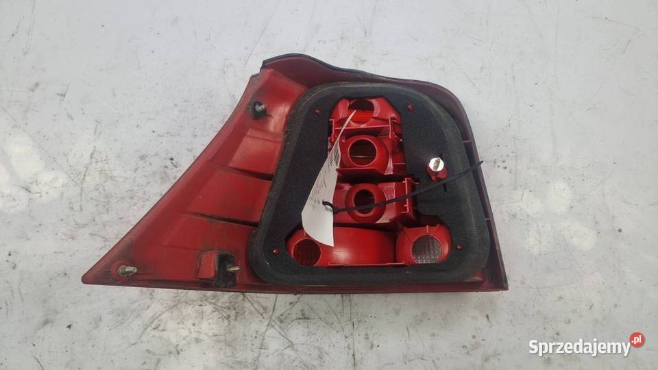 LAMPA PRAWA TYŁ VOLKSWAGEN GOLF IV osobowe Lipno sprzedam