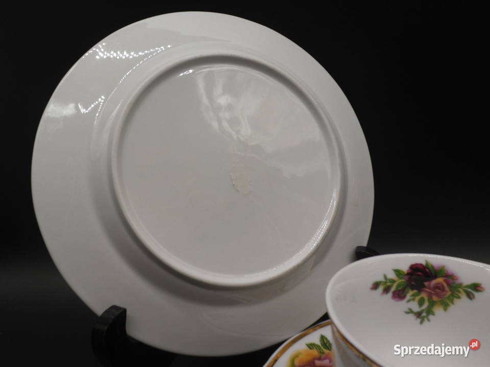 Zestaw śniadaniowy trio z porcelany motyw róż Raszków