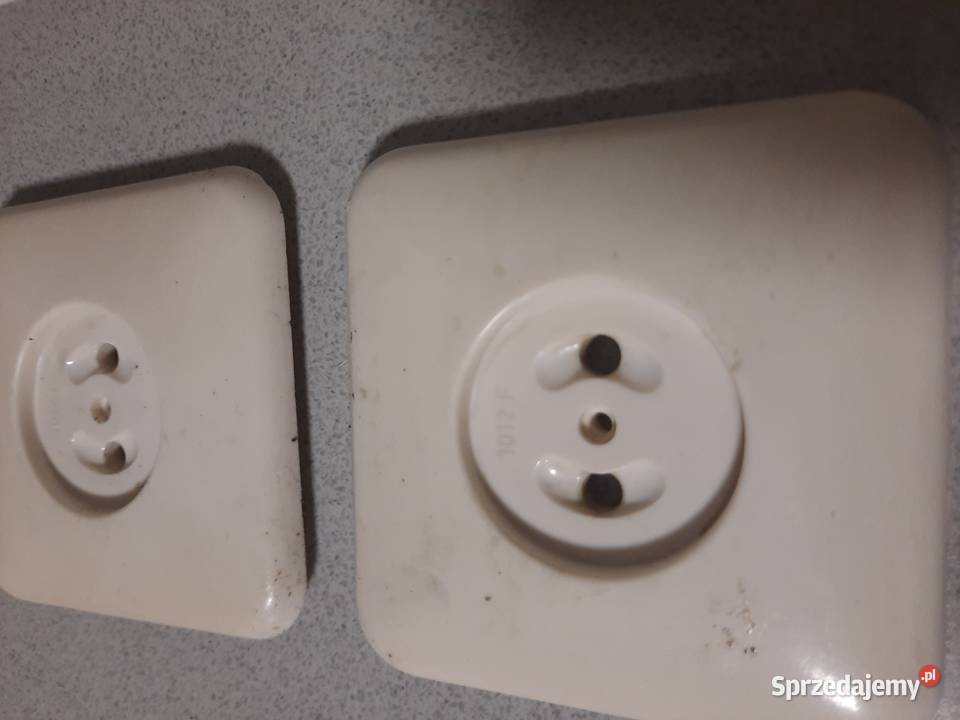 Stare gniazdkaelektryczne kontakty vintage