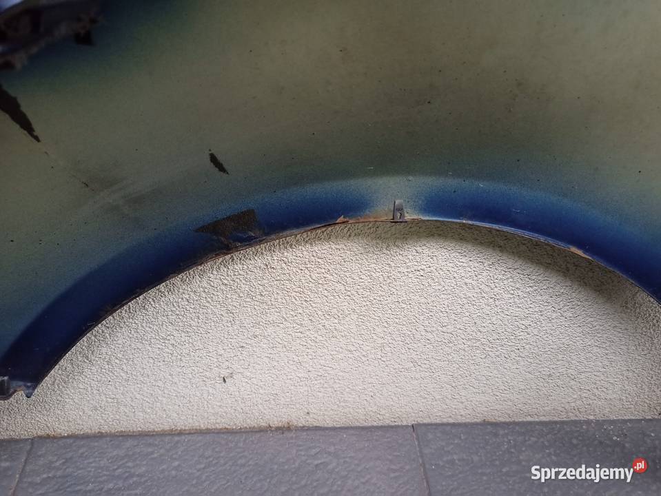 VW Golf V 5 błotnik przedni prawy granatowy LD5Q łódzkie