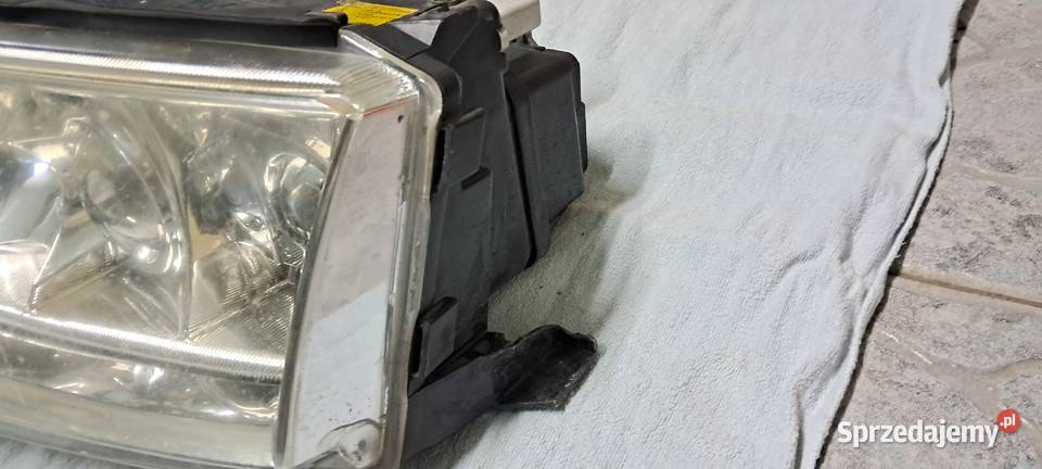 Reflektor Skoda Octavia I FL Lewy lewe