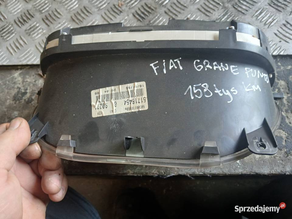 Licznik zegary Fiat Grande Punto III 12 B Liczniki i zegary Radłów