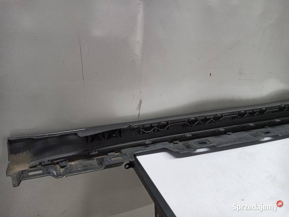 LISTWA PROGOWA PRAWA AUDI A5 8W8853860 Listwy i nakładki