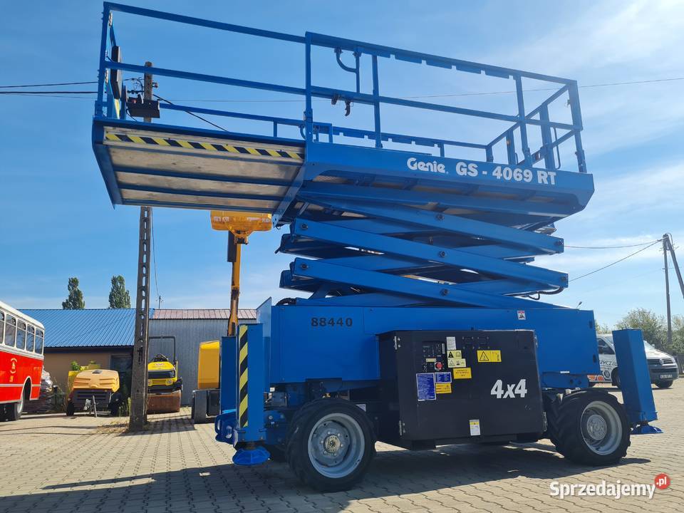 Genie GS4069 RT podnośnik nożycowy spalinowy Rok produkcji 2015 Dąbrowa Tarnowska