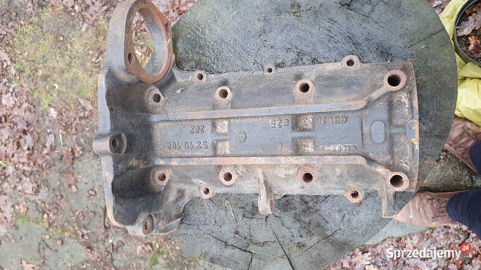Dolna część korpusu silnika dwusuwa Wartburg Blok silnika mazowieckie Warszawa