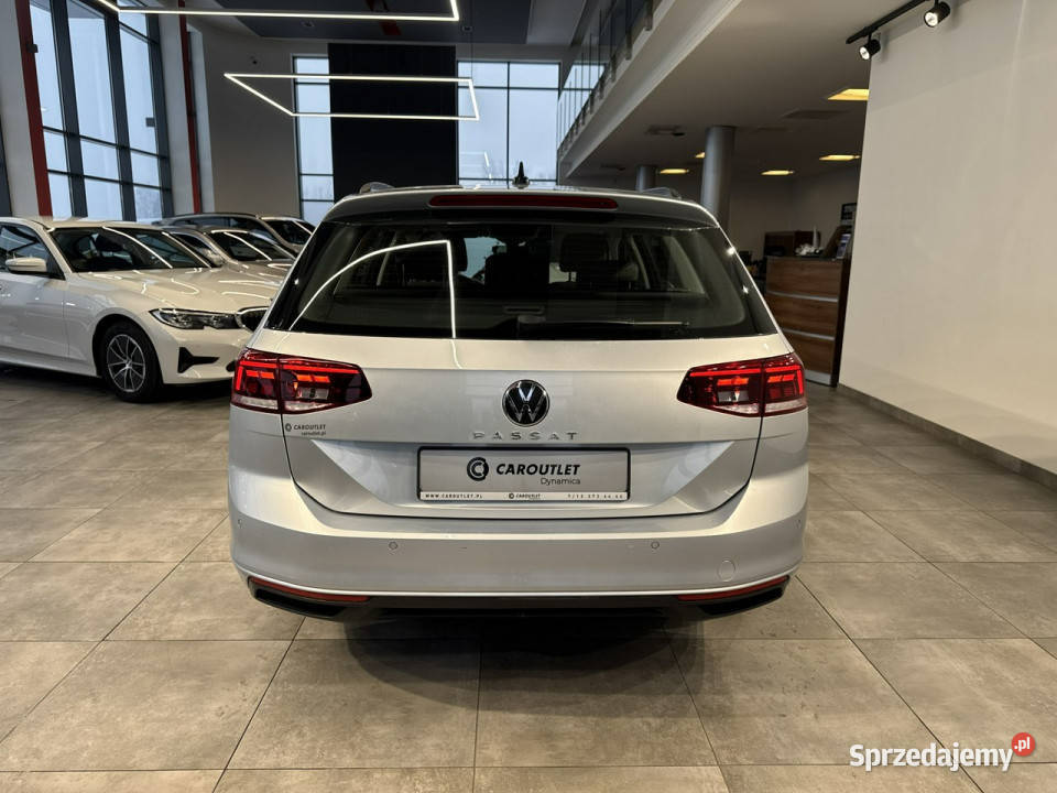 Volkswagen Passat Variant VAT 23 Business 15TSI garażowany Motoryzacja