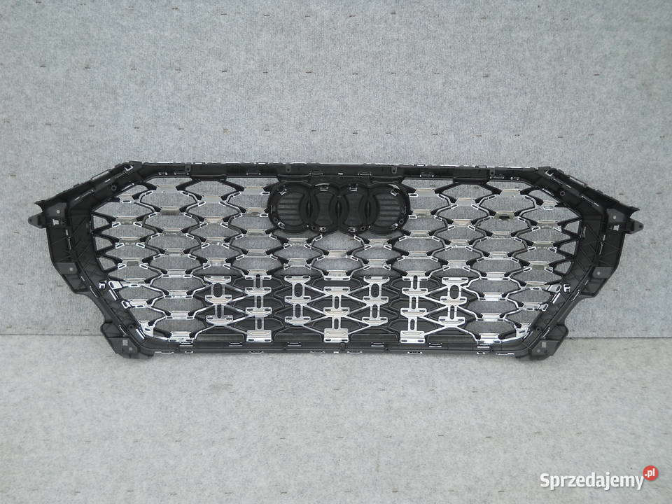 AUDI Q3 83A ATRAPA GRILL CHROM 83F853651A SLINE Siechnice