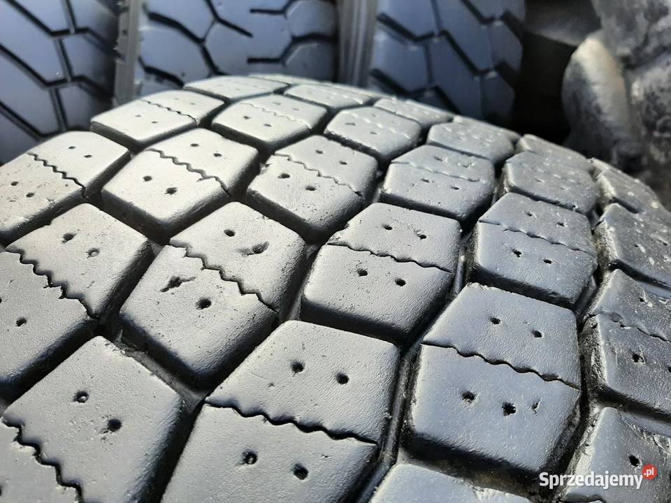 Opona używana ciężarowa 31580R225 MICHELIN 600
