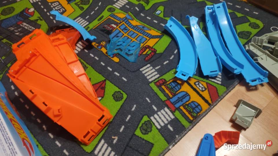 Tor samochodowy Kaskaderska Gigapętla Zestaw Hot wielkopolskie Książ Wielkopolski