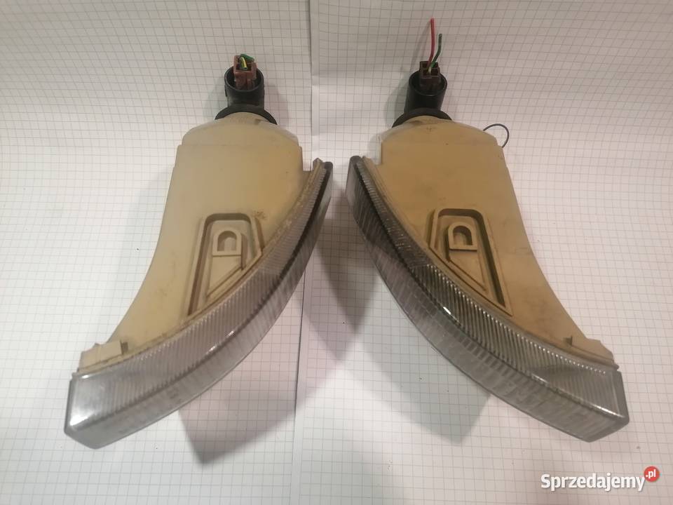 kierunkowskazy przód komplet Peugeot106 Kierunkowskazy Piotrków Trybunalski