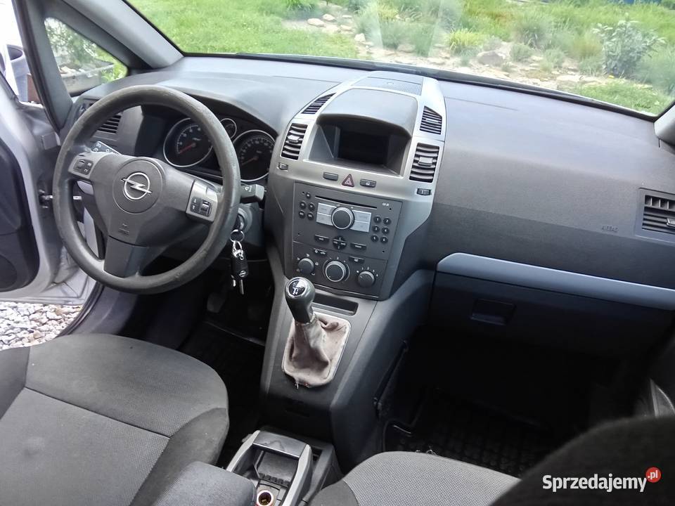 Opel Zafira 7 foteli 16 benz 1cm3