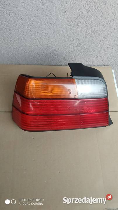 Lampa tylna lewa strona BMW E36 sedan łódzkie Tomaszów Mazowiecki sprzedam