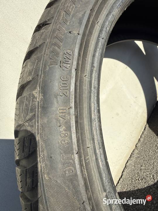 22540R18 92V Opony Zimowe Pirelli MS