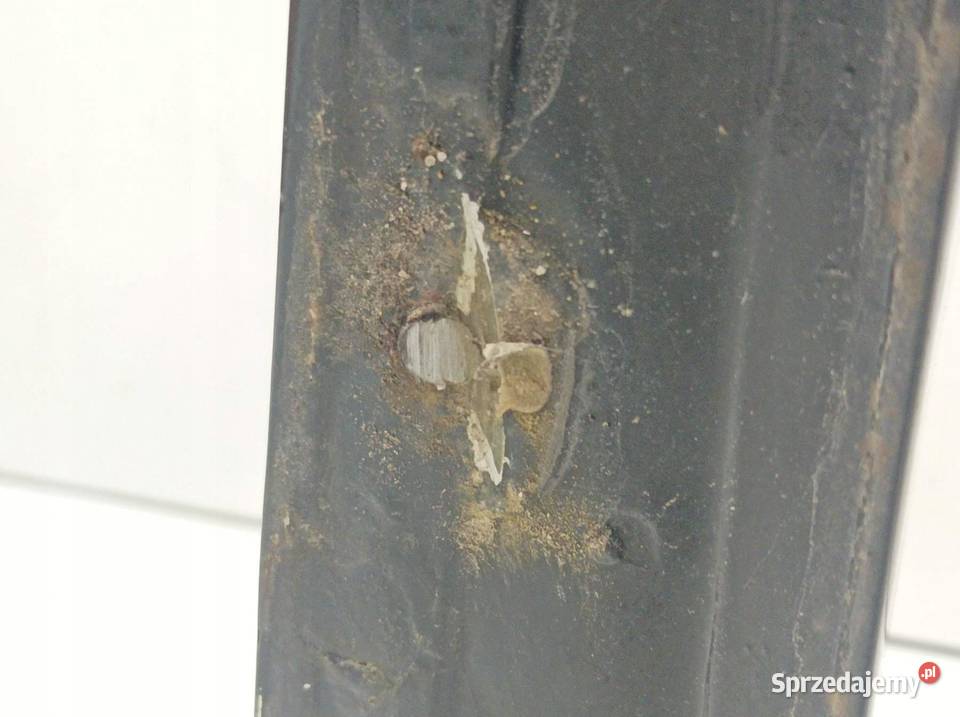 SPOILER LOTKA KLAPY TYŁ Mitsubishi Pajero III