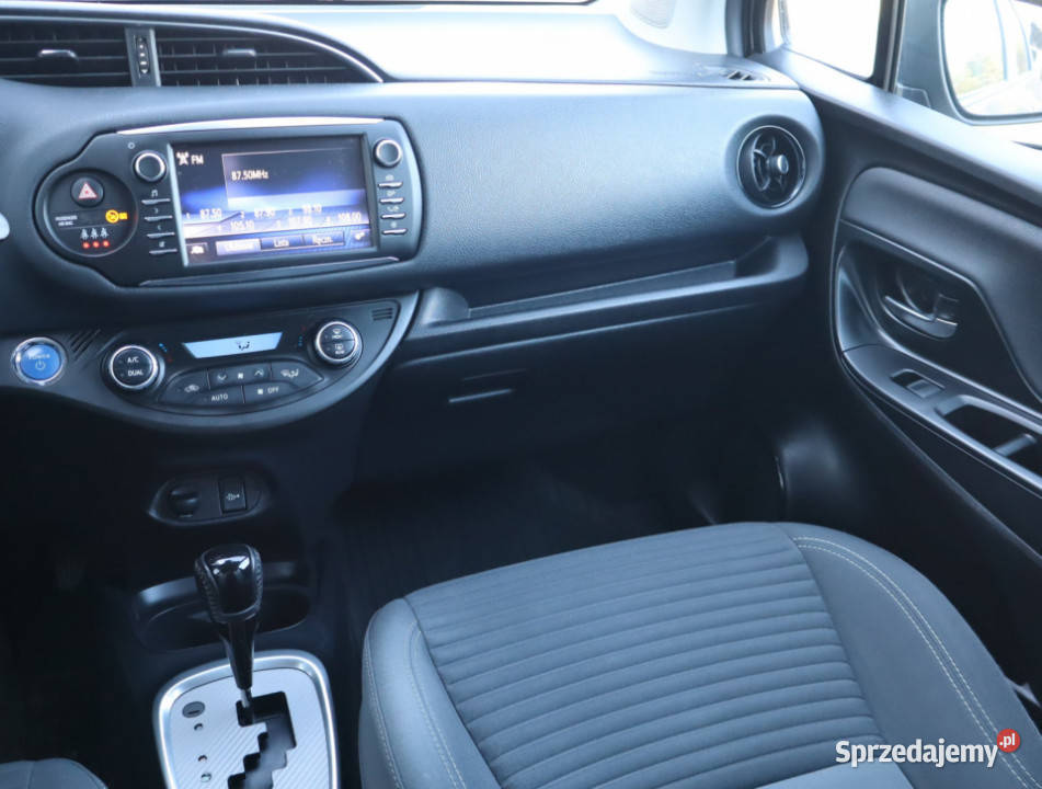 Toyota Yaris 15 Hybrid