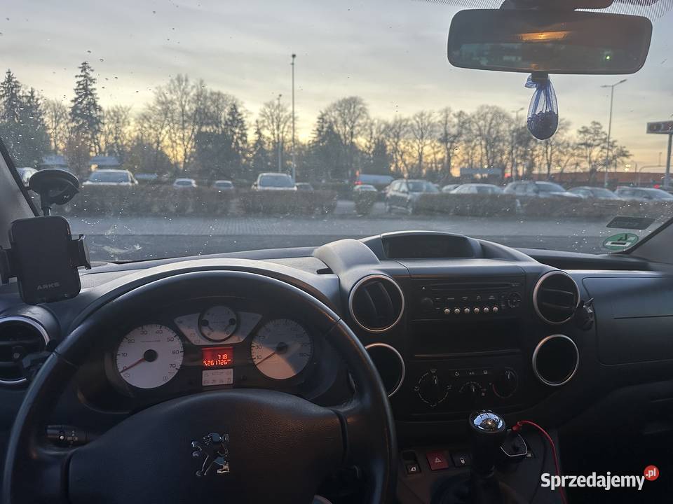 Sprzedam Peugeot Partner 16 2010 radio Włocławek