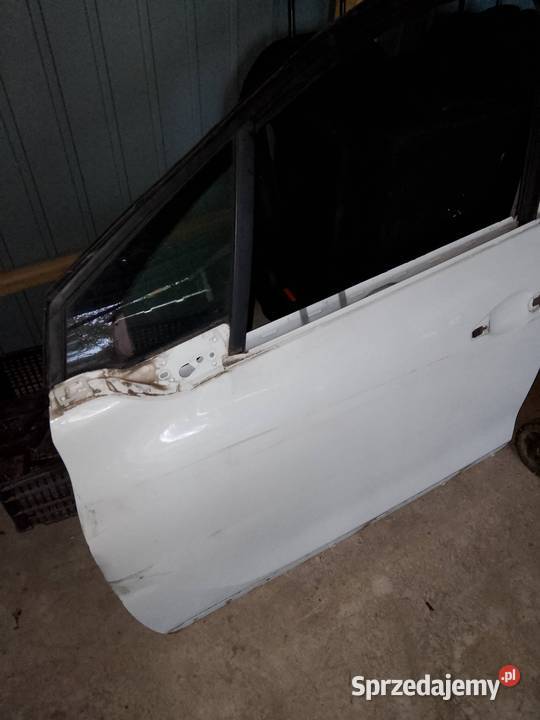 Drzwi lewy przódPeugeot 2008