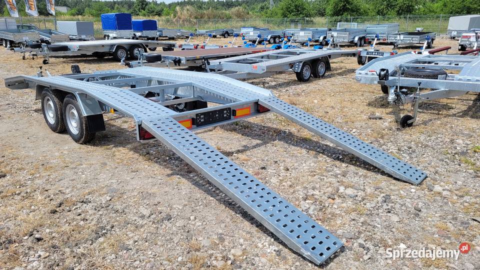 Laweta Garbatka przyczepa BORO ADAM 4x2 2700DMC Piła