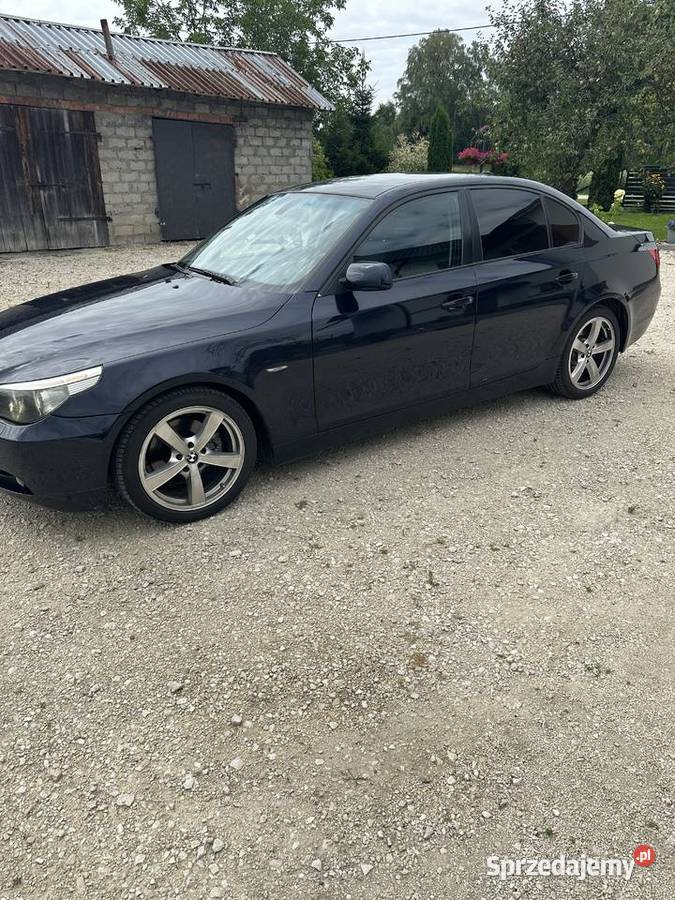 BMW E60 520i 22 BenzynaLPG Rok produkcji 2003 Seria 5 Chotel Czerwony